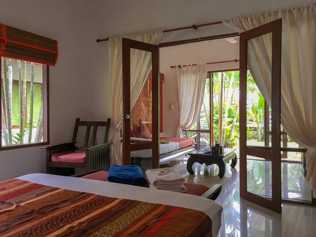 Easy Time Resort Laem Sai Beach Екстер'єр фото