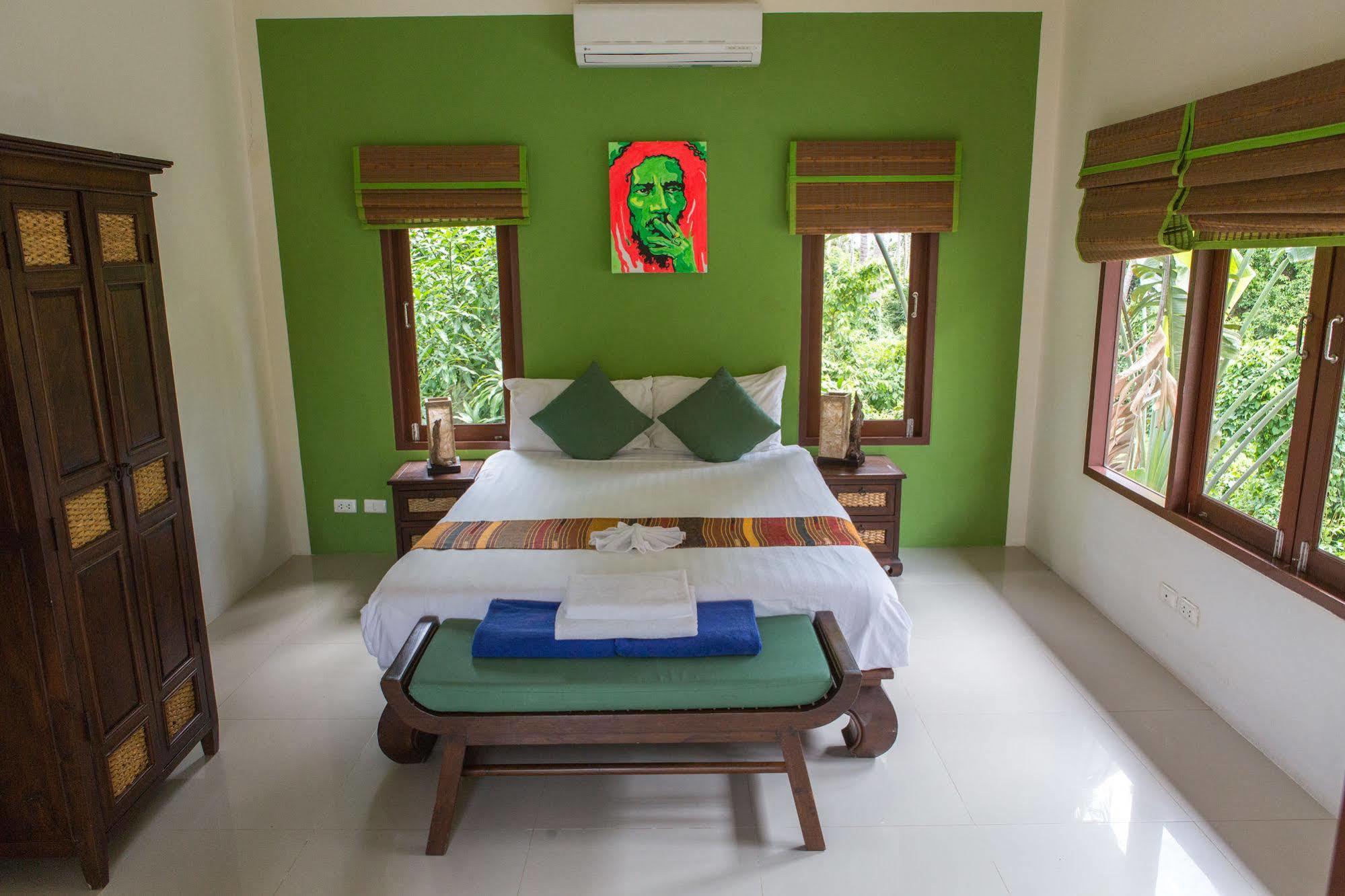 Easy Time Resort Laem Sai Beach Екстер'єр фото