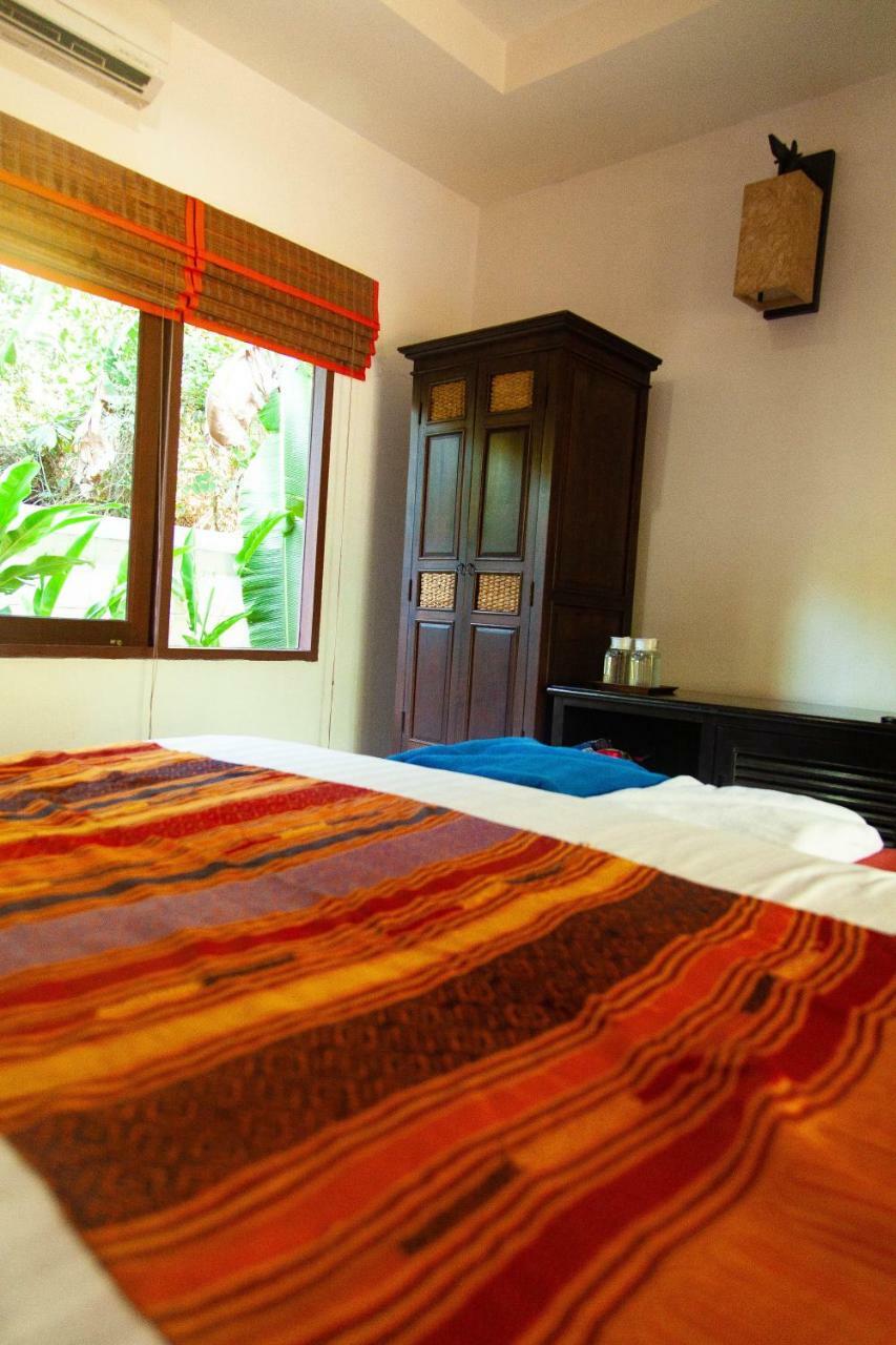 Easy Time Resort Laem Sai Beach Екстер'єр фото